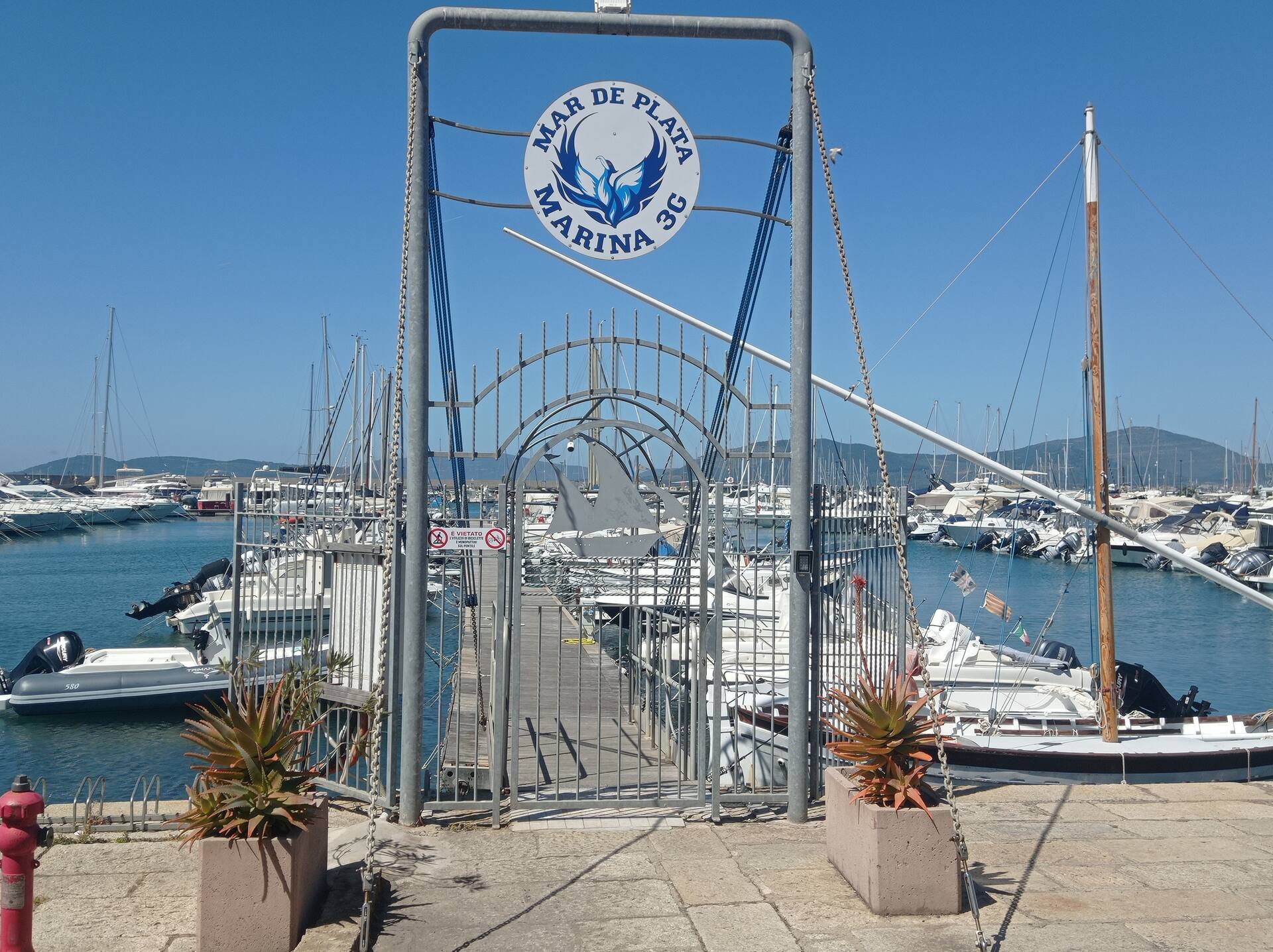 L’ingresso del porticciolo Mar de Plata